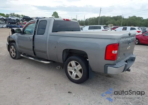 2008 Chevrolet Silverado C1500 z USA, uszkodzony, nr VIN 2GCEC190681187086